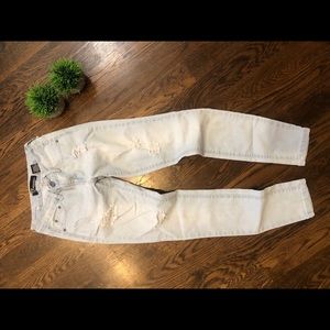 ROCK & ROYAL STRETCH DESTRUCTED JEANS